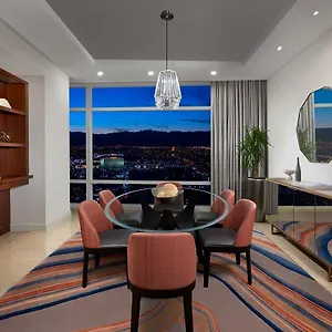 Aria Sky ***** Las Vegas